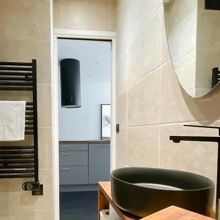 Albatros Apartment *